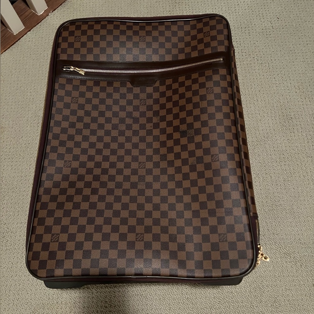 Louis Vuitton Pegase 65 Suitcase